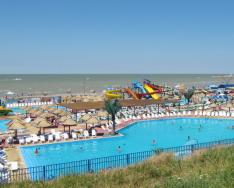 Крым: отдых на берегу моря становится цивилизованным